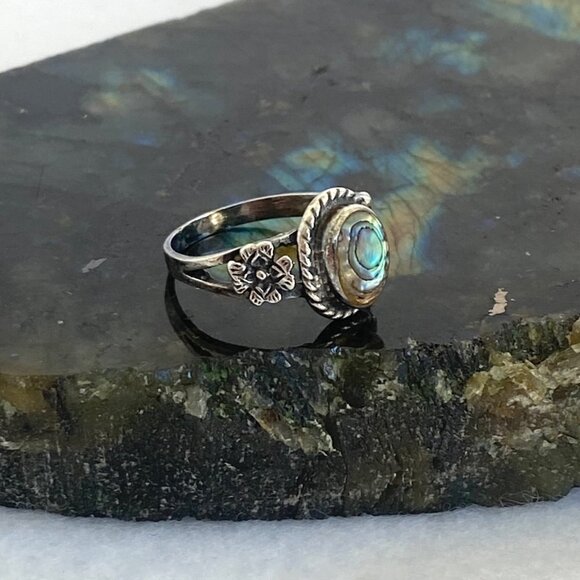 Sterling Silver 925 Bezel Set Oval Abalone Shell Floral Accent Ring Sz 3.75 - Picture 6 of 16